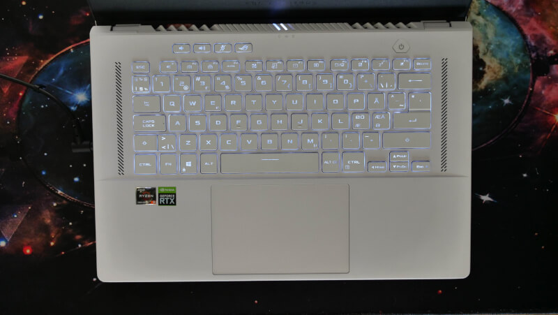 Tastatur gaming laptop Zephyrus G15.jpg